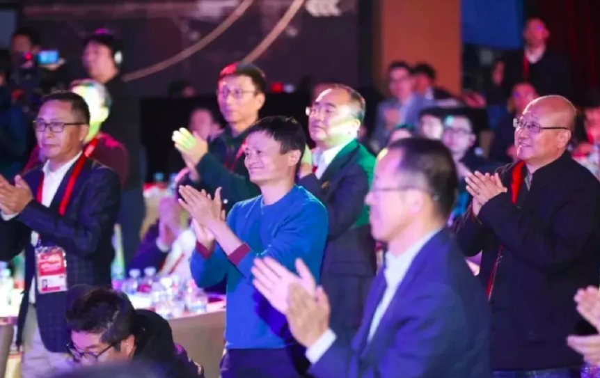 马云预言成真了？“双减政策”落地，“新东方们”市值蒸发8000亿