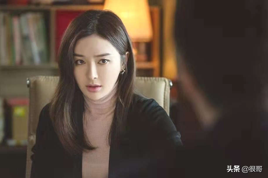 《困绕》中的女性足色皆不是省油的灯,饰演者也尽非艰深之辈