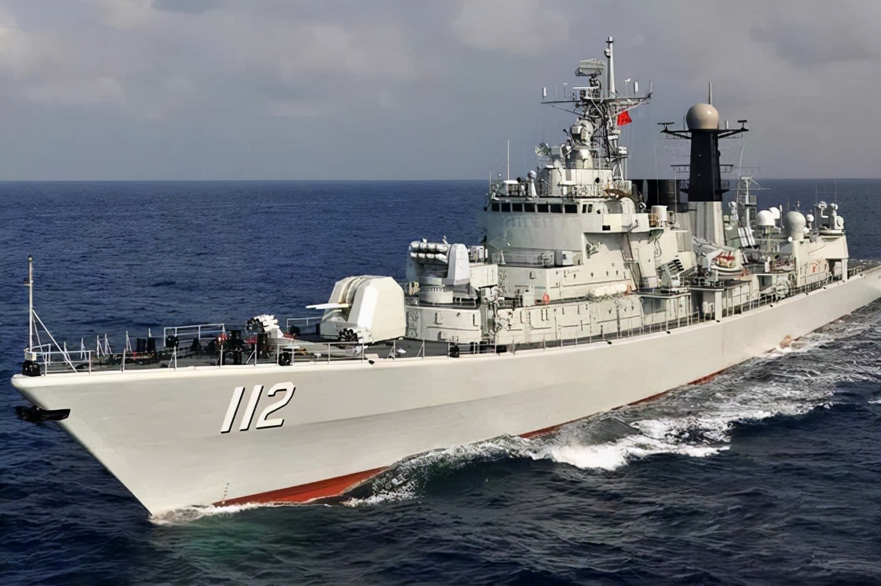 2022年中国服役军舰图片