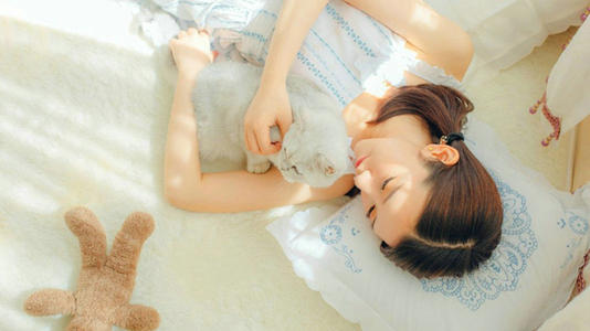 推荐五本男（女）主律师言情小甜文！推荐《情生意动》！治愈宠文