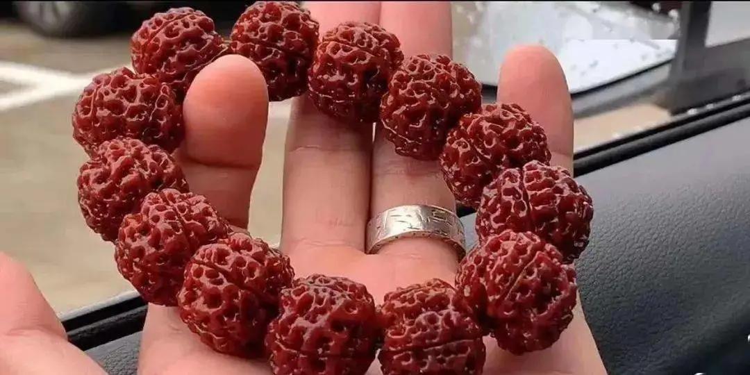 金刚菩提好的(一文详解盘金刚菩提的4个品质)