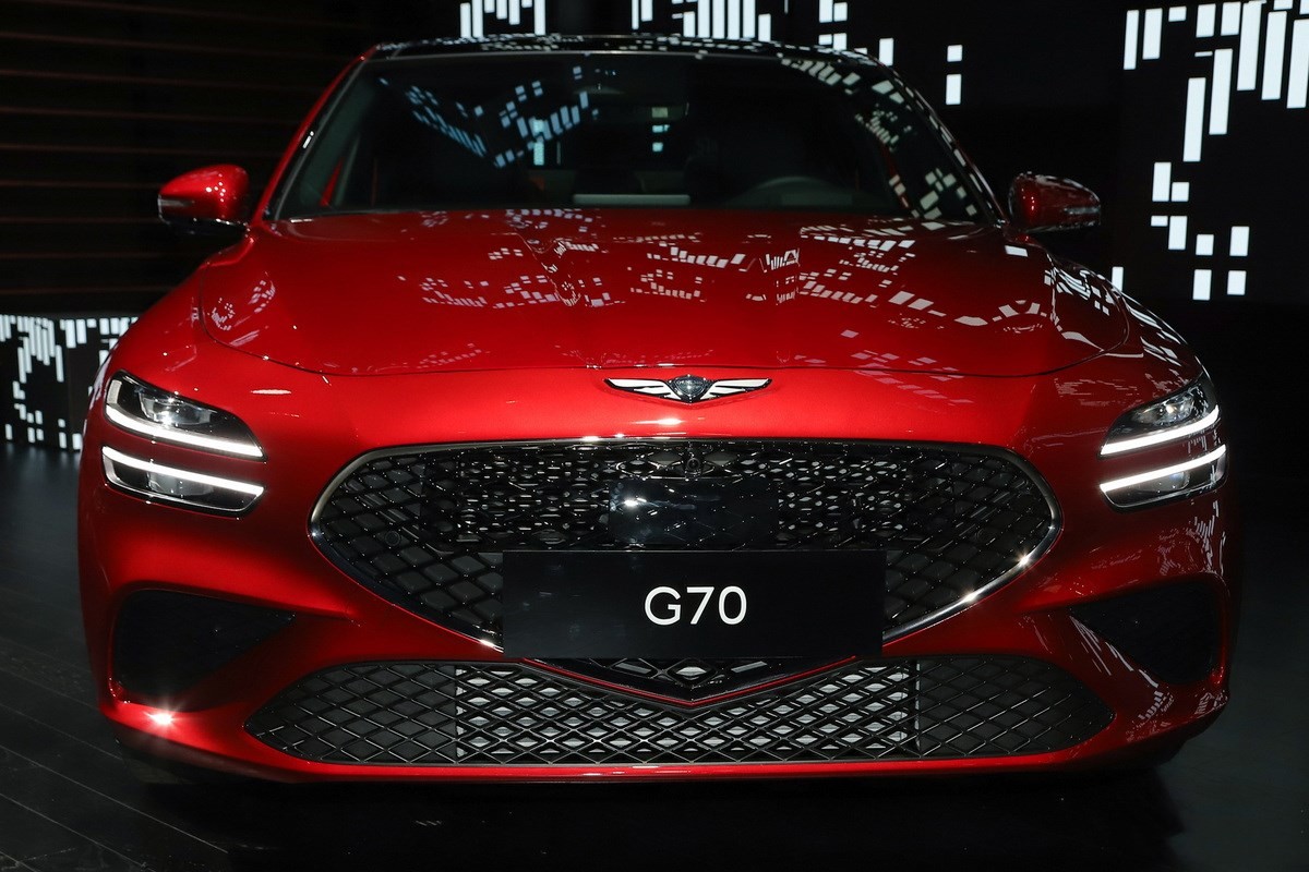 解读捷尼赛思G70，25.58万起，配全时四驱，保养还不要钱