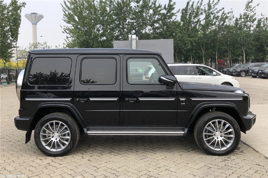 新款奔驰g500价格曝光,官方售价182万元,网友:这次加多少?