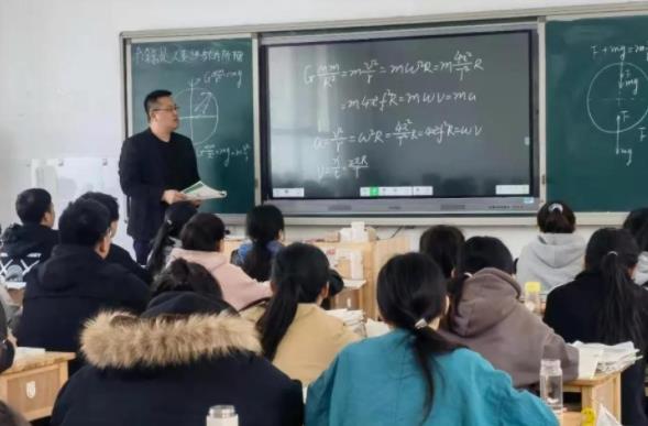 各科老师的怼人语录，句句是经典，学生：是如何做到全国统一的