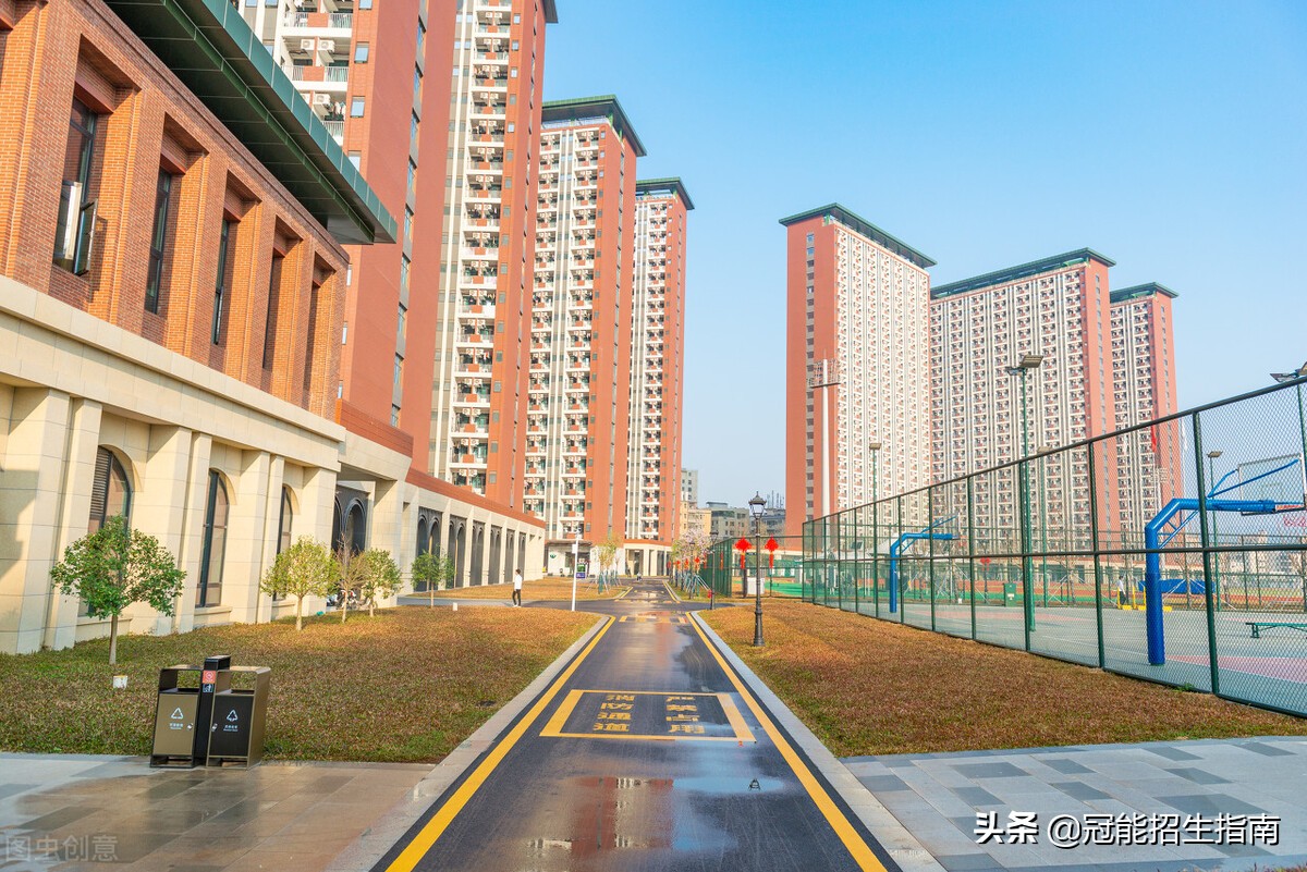 职高高考分数线多少（中专考大专的最低分数线是多少）