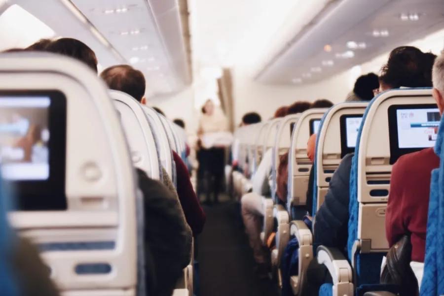 飞机上哪里的座位最安静舒适？一读就懂的选座小妙招