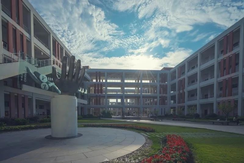 多次曝光！近3个月来，华东理工大学频频被央媒聚焦报道，件件都是大事！