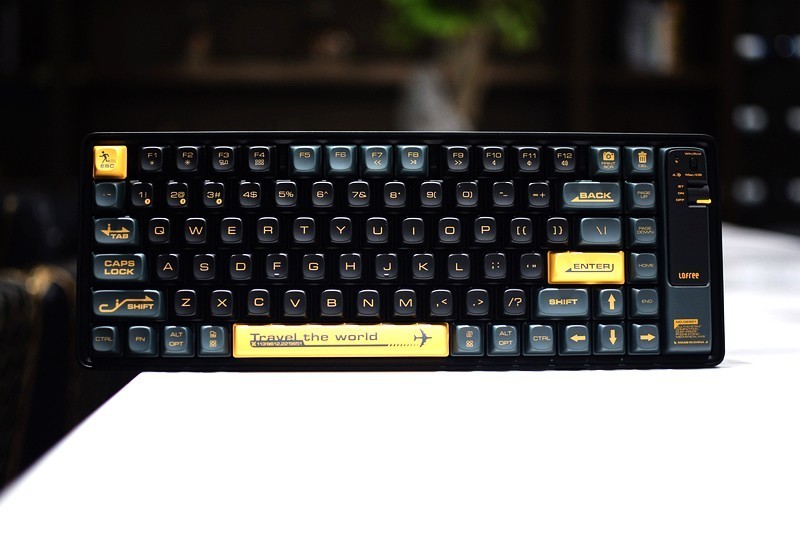 个性十足 与众不同 Lofree洛斐小浪蓝牙机械键盘