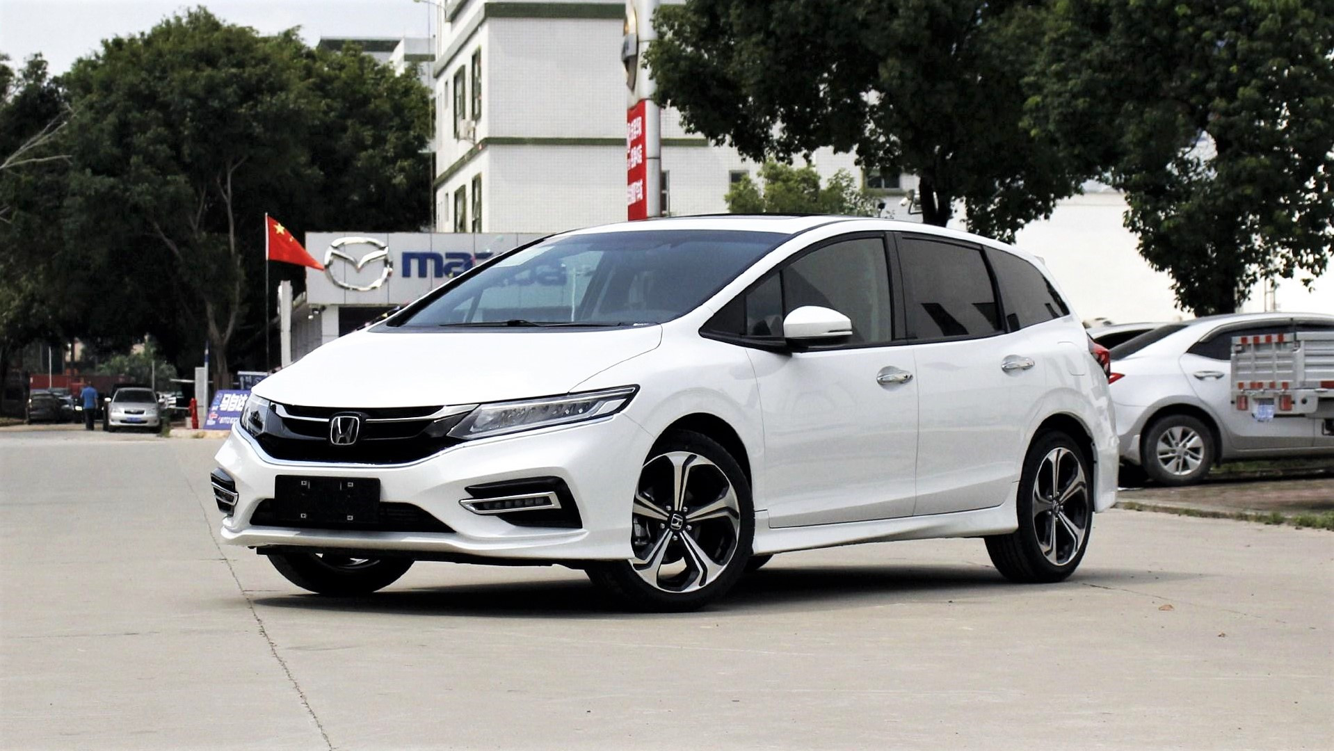 奔驰CLS 260上市！60万的1.5T轿跑你买吗？