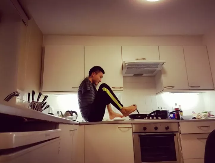 10年前，那个用脚高考轰动全国的文科状元，如今怎样了？