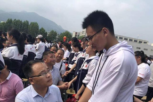 2020年高考英语结束，英语作文没有发现李华，考生：二卷太难了