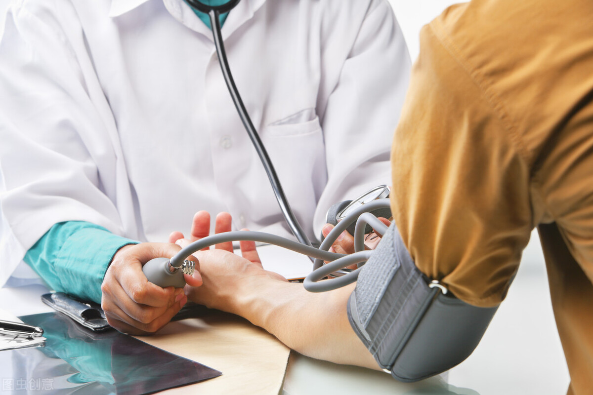 动态血压监测好处多，可以优化降压方案，是高血压治疗的好帮手
