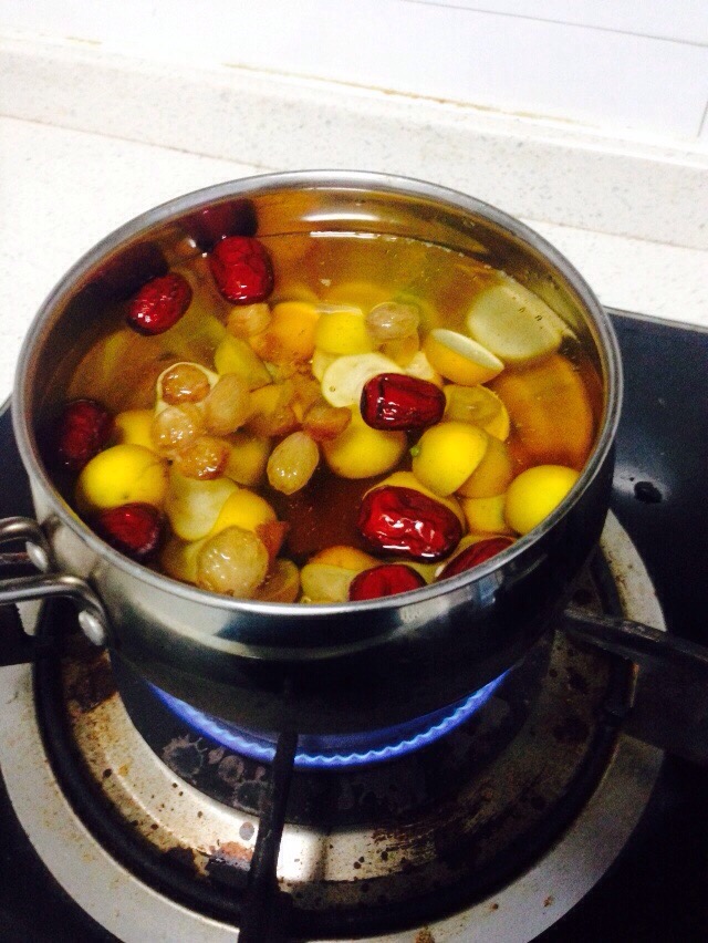 红枣桂圆汤功效与作用(冬天干燥) - 行就行