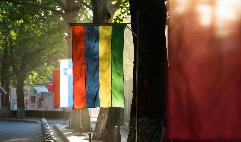 北京“超美”高校：地铁直达校门，绿化率46%，“校花”数量称霸五道口！