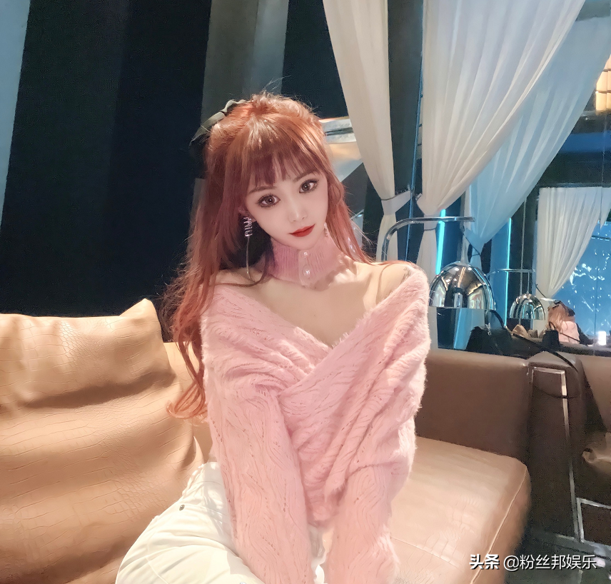 长春法拉利撞翻斗车事件，女网红喜提迈凯伦，不会再借给朋友了吧