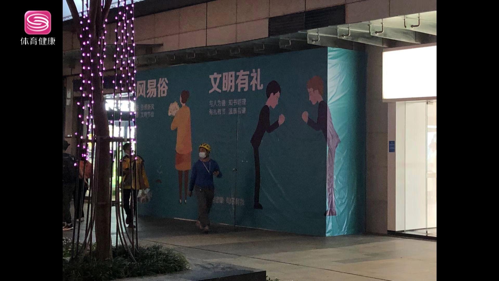 南山天利名城耐克折扣店 以次充好卖假货？