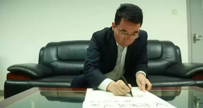 真神奇！211高校的陕北教授，竟把沙嵩“变”成馒头和面条