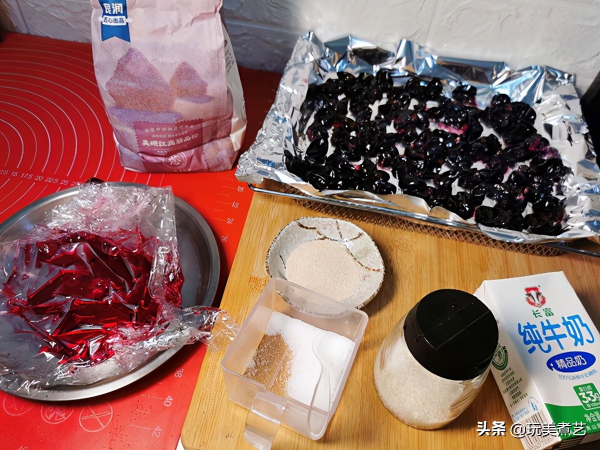 嘉宝果皮和籽能吃吗（6步就可做成粗粮小餐包）