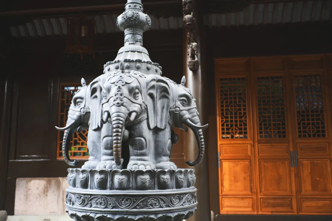 别再说什么小京都了,宁波这些寺庙来打脸了