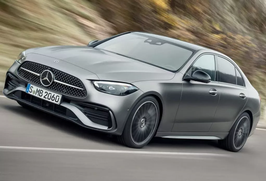 30万 的奔驰吸金神器,内饰与s级相同,全新c级未上市先爆款