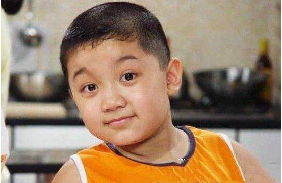 因《家有儿女》爆红，遭名校2度