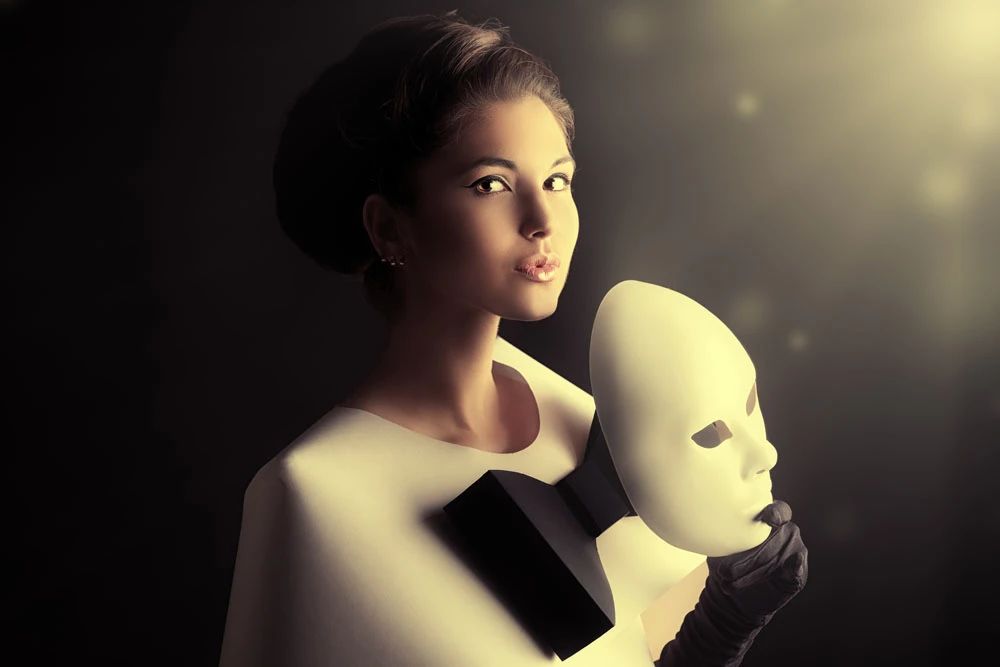 "笑面虎式的人,往往一看便知":他们身上这三个特征很明显