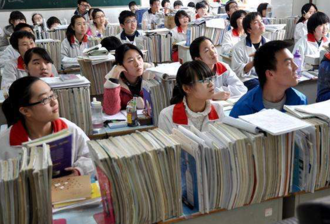 他是普通班杀出的状元，高考712分，直言：多做两点，勿做一点！