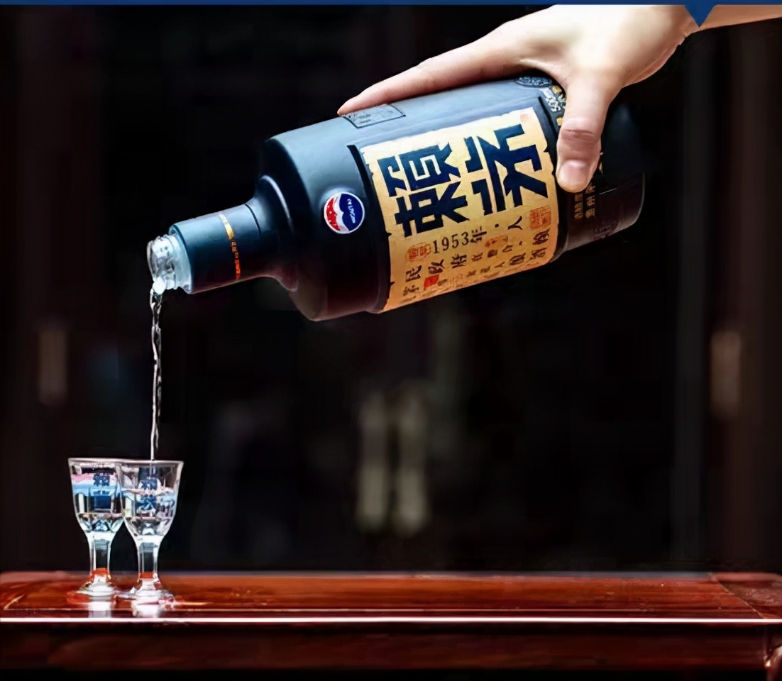 400多一瓶的赖茅传承蓝，能喝出飞天的感觉吗？