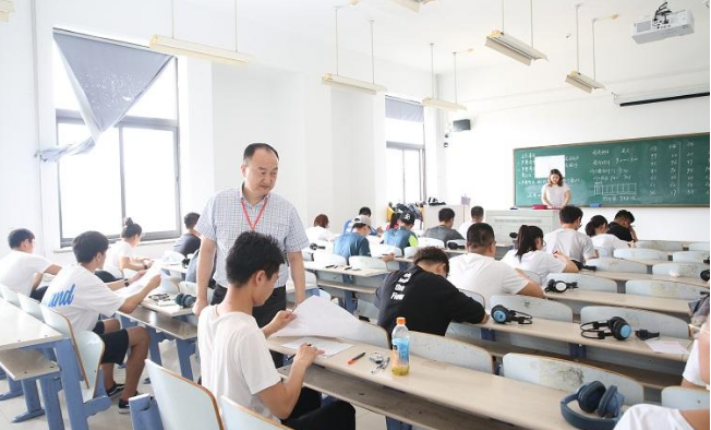 上大学期间，一旦有挂科或重修就会被记入档案？后果比你想得严重