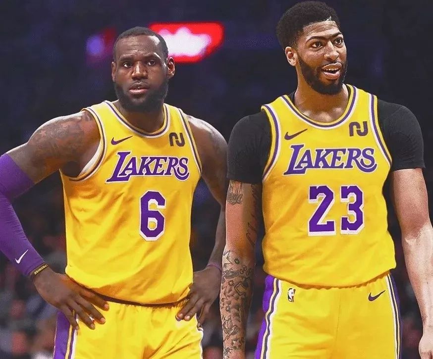 nba球衣为什么换品牌(詹姆斯改穿湖人6号球衣，一文读懂NBA球星换号码的经济学)