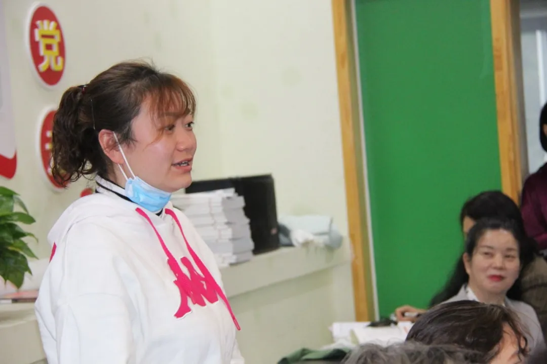 四川天府新区华阳幼儿园——敬老崇德度重阳 回首教育皆芳华
