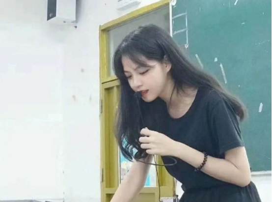 大学毕业生想“留校任教”，至少需要满足3个条件，不然很难实现