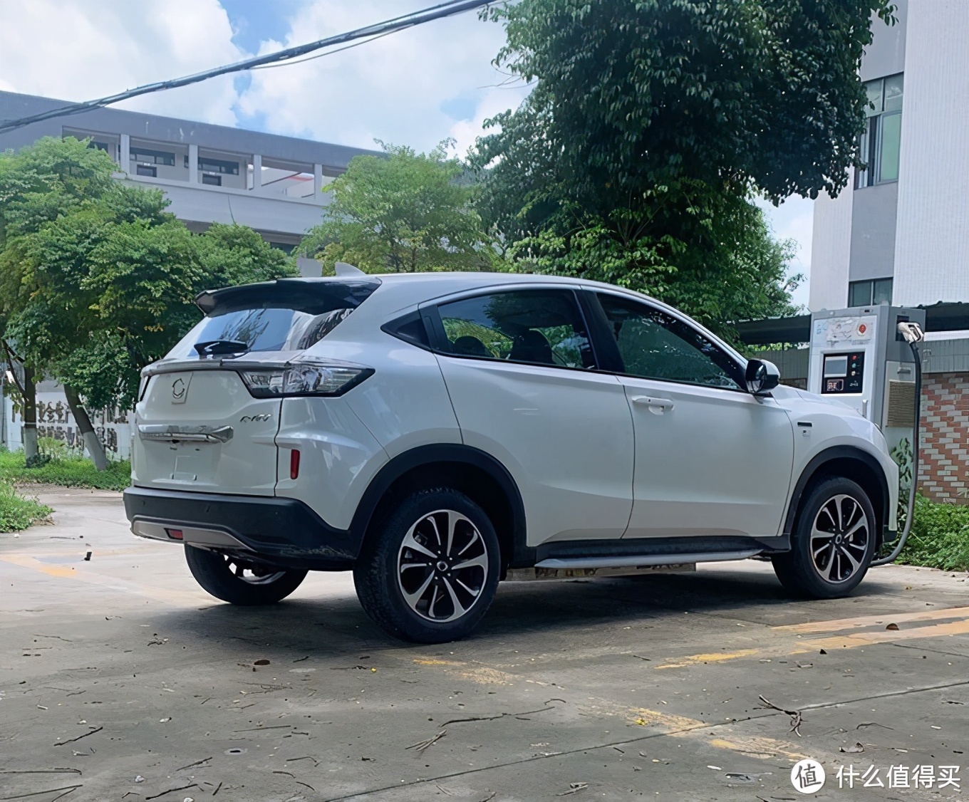 4.6新车，还送牌照 东风本田思铭X-NV长篇购车分享