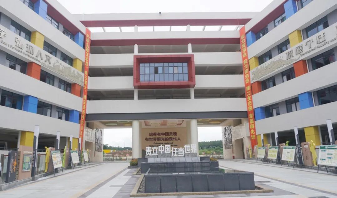 教育园区冉冉升起的一颗新星｜实地探访绵阳东辰聚星国际学校