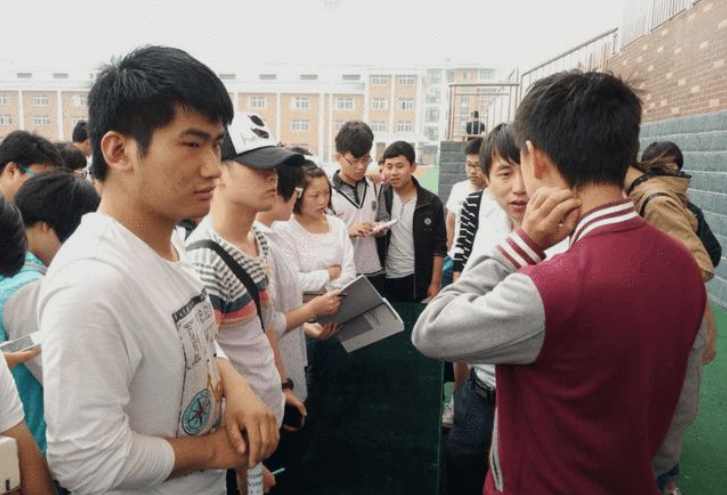 上海有4所臭名昭著的野鸡大学，名字很高大上，毕业证形同废纸