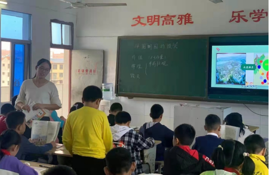 湖北武穴刊江街道余祥小学：“娘子军”教学一线显身手