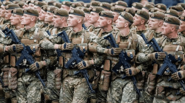 解放軍一個師有多少人？和外軍相比，編製上有何不同？