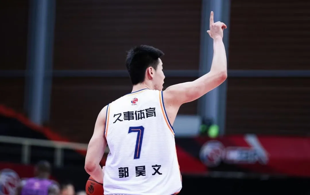 郭昊文为什么出过cba(买机票回国！郭昊文退出NBA选秀！放弃的原因也曝光了)