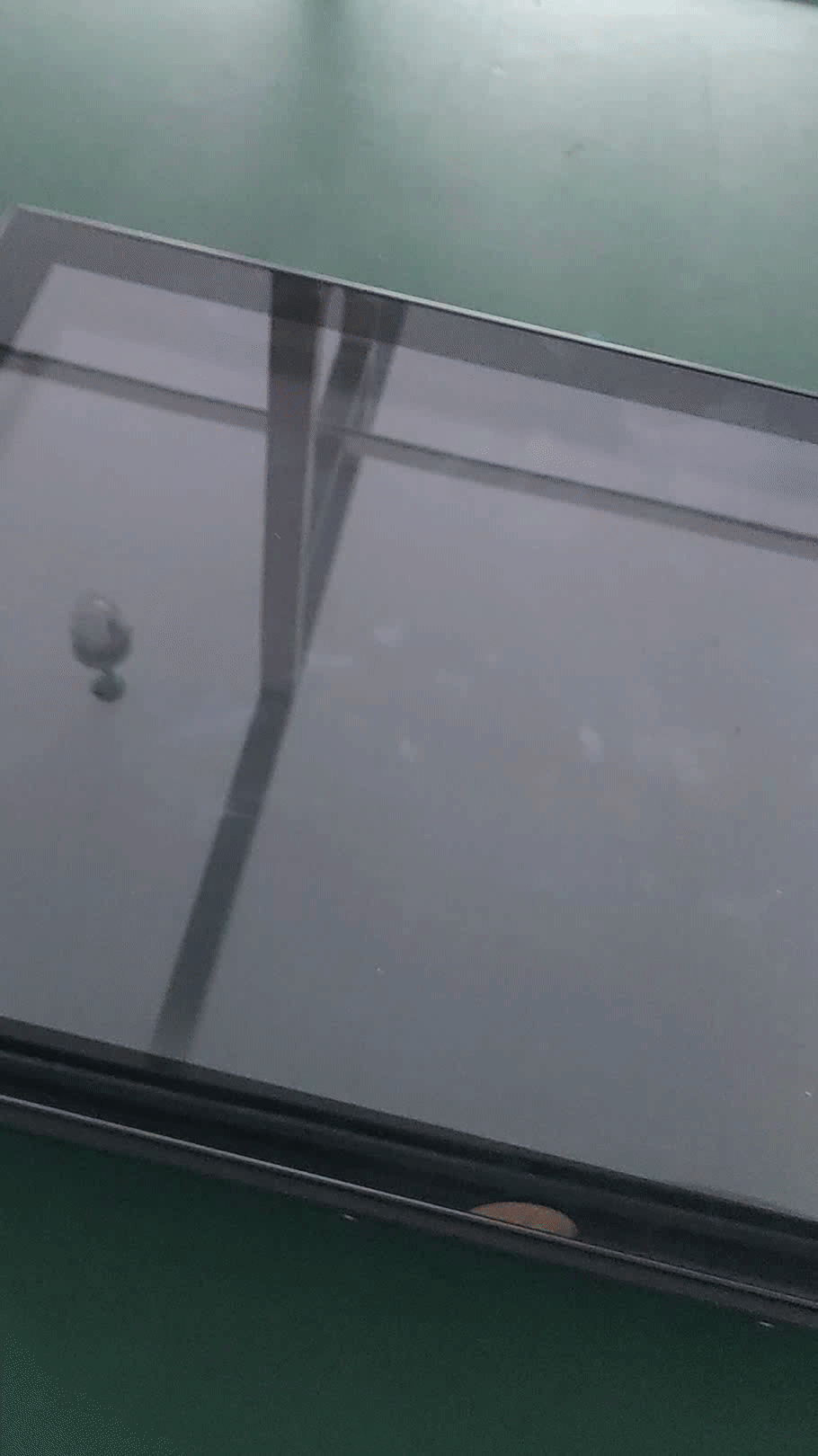 电视屏幕被砸坏怎么办，只需要做到这些，再也不怕熊孩子