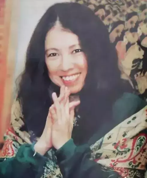 三毛最深情的20句经典语录,梦想和爱情,句句想要流泪