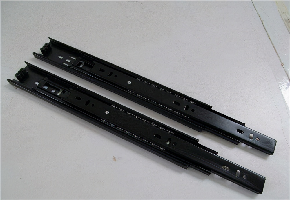 家具抽屉导轨该如何安装?抽屉导轨用什么材质好?