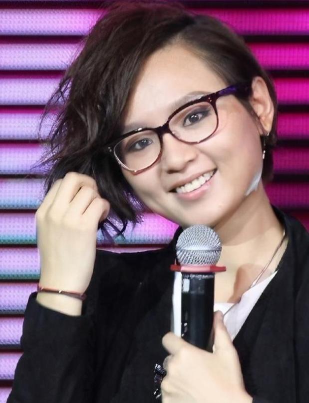 周笔畅整容成功了！坦言：本想整成杨幂，结果整成了刘诗诗、杨紫