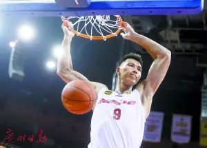 nba球场上都有哪些职位(篮球场上五个位置介绍)