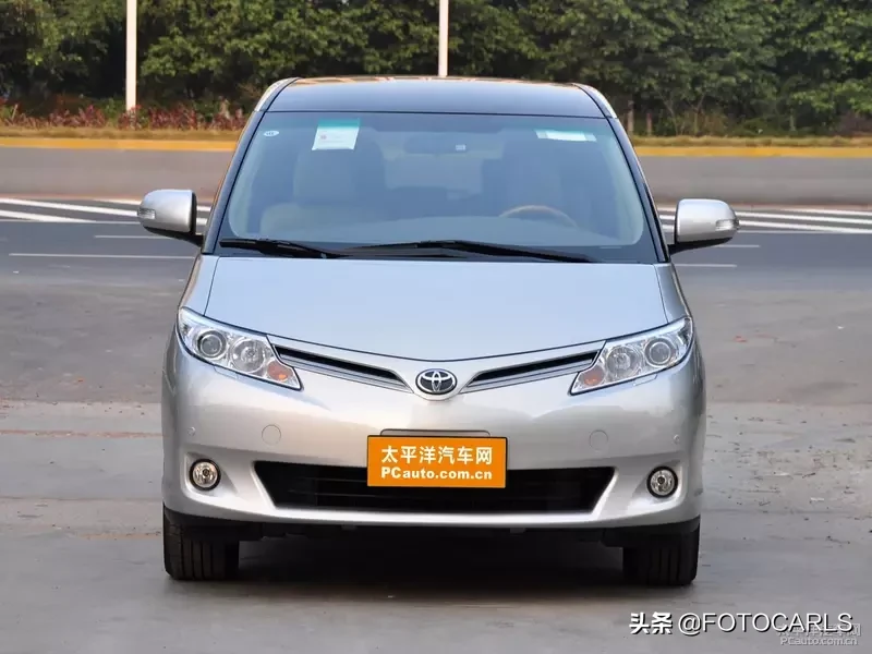 丰田大霸王2.4L 7座实拍，深入民心的商旅MPV，国产必然大卖？