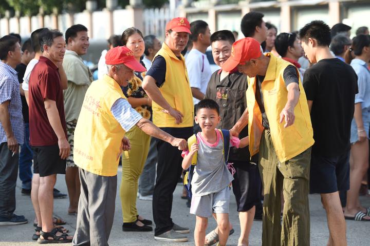 2021年小学暑假时间已确定，家长却愁眉不展，耽误孩子学习怎么办