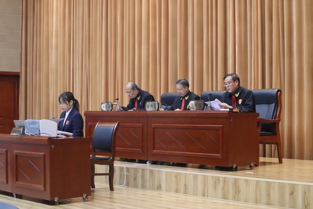 依法打击 审慎善意 以司法力量助力优化营商环境——浉河区法院公开高效审理一起涉嫌侵犯商业秘密犯罪案件