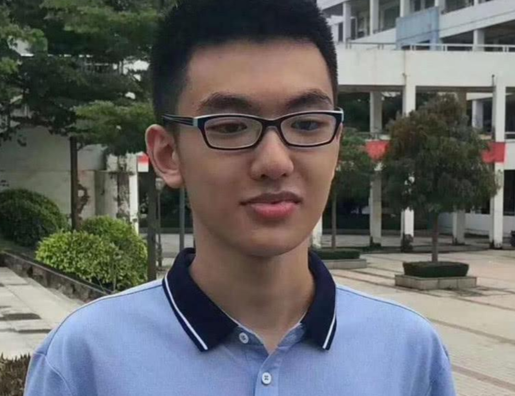 多名高考状元“家庭背景”公开，现实很残酷，他们都来自富裕家庭