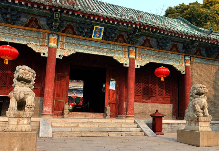 "古代中国大门虽装饰秀美,却饱含阶级思想