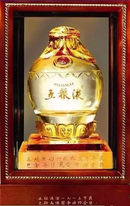 中国最贵排行榜（石头，瓷器，名酒等），前十名排行榜，收藏好