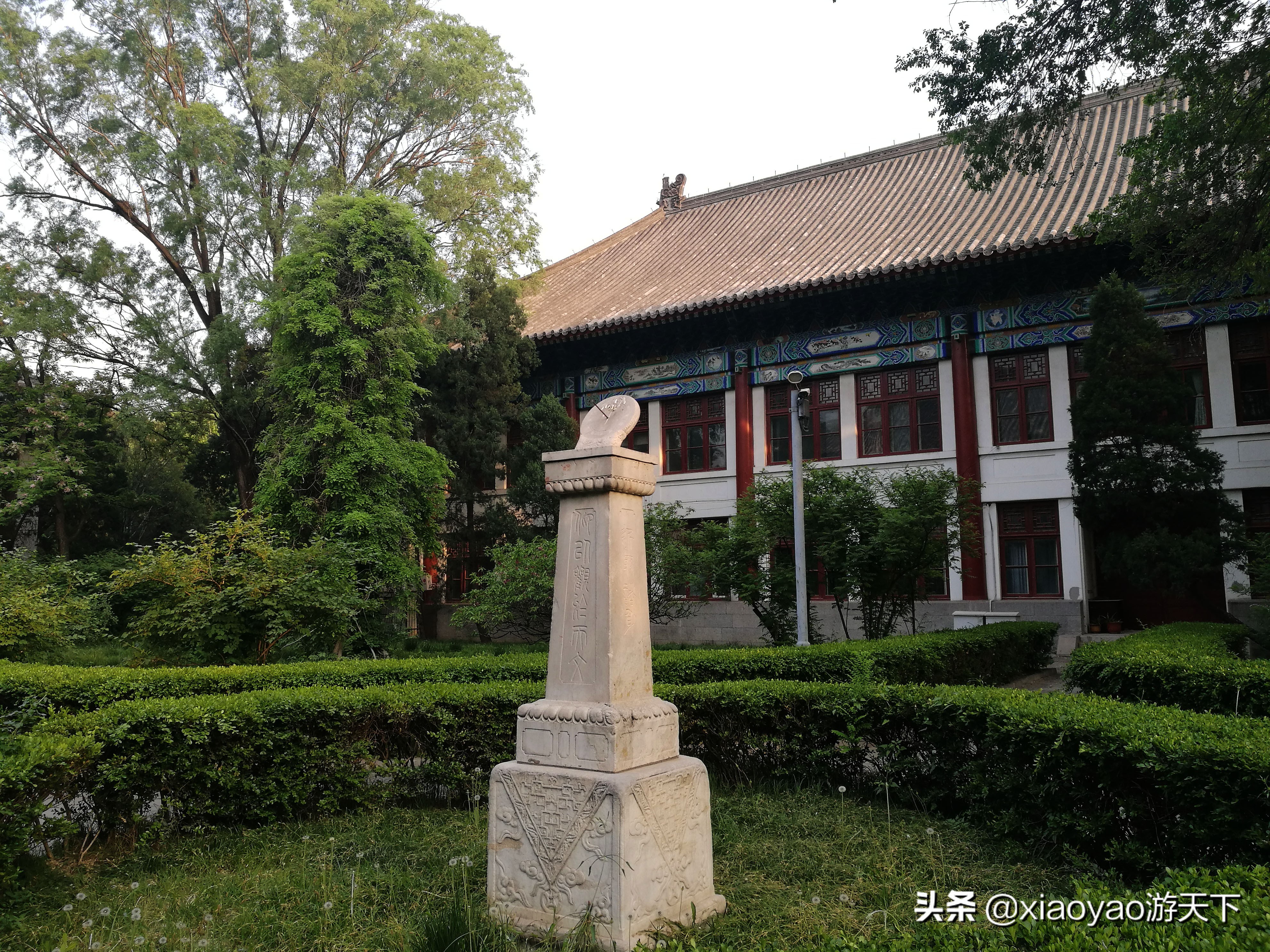 大学校园里最独特的风景——日晷